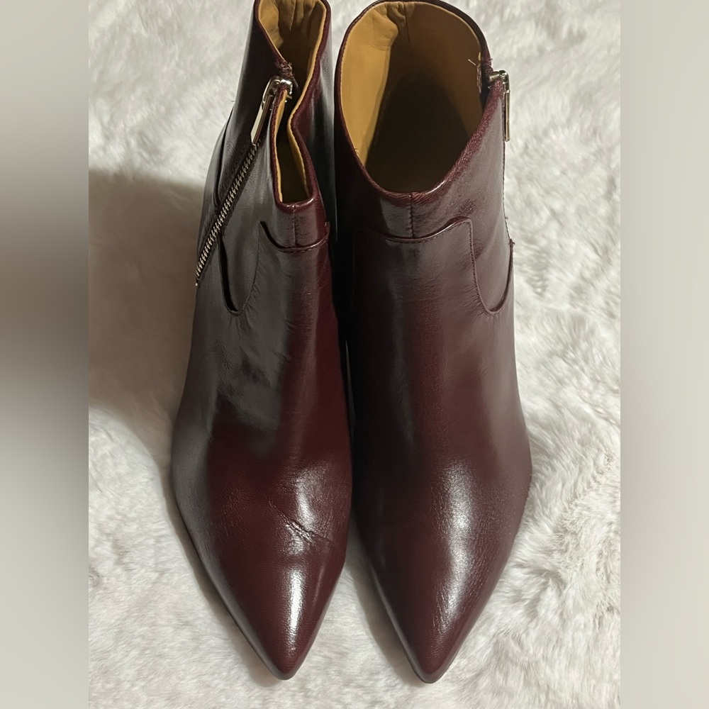 Nine West boot. Size 9